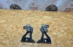 Петли капота Land Rover Range Rover 2009 BKB760100 L322 368DT