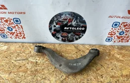 Рычаг задний правый Audi A4 2010 8K0505324H B8 CAEB