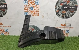 Кронштейн заднего бампера Volvo XC90 2009 30698135 B8444S, левый