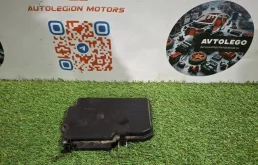 Крышка блока предохранителей Mercedes-Benz GL450 2013 A1665400182 X166 278.928