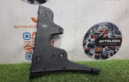 Кронштейн бампера Audi A6 2010 4F5807454 C6 CAHA, задний правый