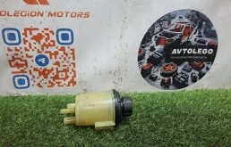Бачок ГУР Volvo V70 2009 30680756 D4204T