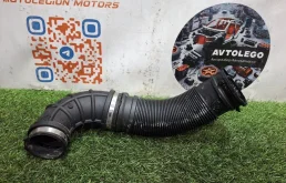 Патрубок воздушный Opel Astra 2014 13265784 J A14NET