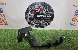 Кронштейн Land Rover Range Rover 2014 LR037915 L405 448DT, правый