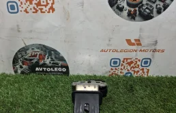 Замок багажника Audi A6 2014 4H0827505A C7 CTUA