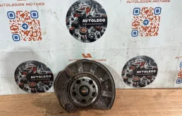 Кулак задний левый Mercedes-Benz GLK350 2010 A2123502108 X204 272.971