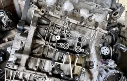 Двигатель без навесного для Volkswagen Polo 2018 года на фотографиях