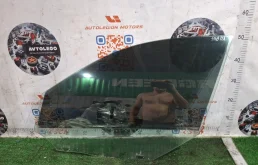 Стекло переднее левое Mercedes-Benz E220D 2012 A2127250710 W212 651.924
