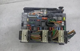 Блок предохранителей Citroen C4 2008 9675878480