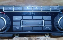 Блок управления климат-контролем Volkswagen Passat 2010 3C5