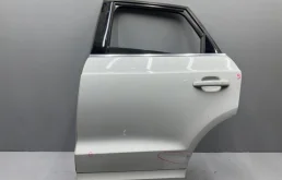 Дверь Audi Q3 8U