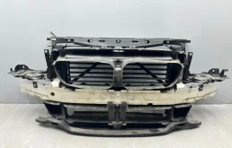 Передняя панель BMW 5 F10
