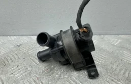 Водяная помпа Volkswagen Golf 6