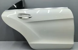 Дверь Mercedes-Benz CLS W218