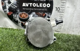Вакуумный насос Audi A3 2009 06H145100AD 8P CBFA