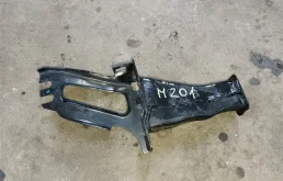 Кронштейн усилителя бампера Volvo XC60 31329436, правый