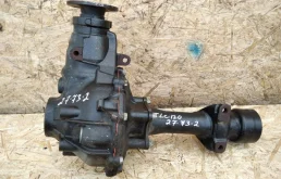 Редуктор переднего моста для Toyota Land Cruiser Prado 2004 года на фотографиях