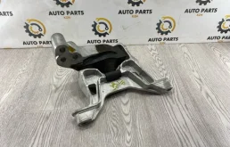 Подушка двигателя Mazda 3 GJL339060 BP РЕ, правая