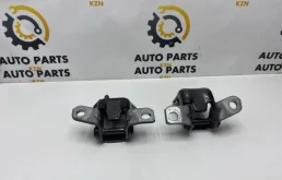 Петля двери Mazda 3 ZL BP PY, задняя левая