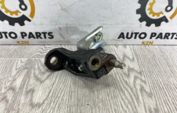 Кронштейн опоры двигателя Mazda CX-5 PE09 KF PE, задний