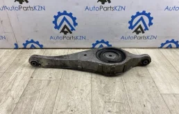 Рычаг поперечный Volvo XC60 31317603 2.0, задний