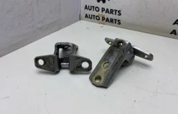 Петля двери Mitsubishi Outlander 5702A006 XL 4B12/2.4Л, передняя правая
