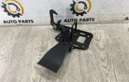 Петля замка капота Audi A4 2014 8T0823480 B8 2.0 CDN