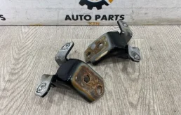 Петля двери Mazda 6 KD5359210, передняя левая