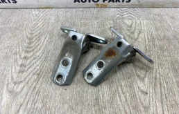 Петля двери Mitsubishi Outlander 2009 5702A006 XL 4B12, передняя правая