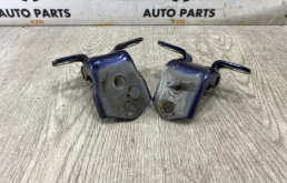 Петля двери Mazda 6 2012 D46172210B GH 2.5, задняя правая