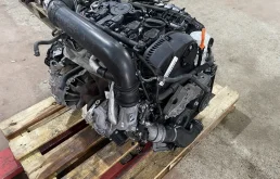 Двигатель Volkswagen Passat 2012 06J100038H B7 1.8 CDA