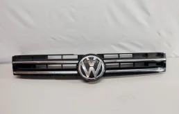 Решетка радиатора Volkswagen Touareg 2 2014 NF