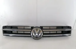 Решетка радиатора Volkswagen Touareg 2 NF