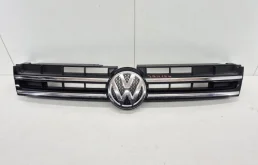 Решетка радиатора Volkswagen Touareg 2 NF