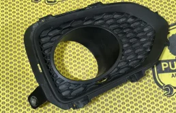 Накладка противотуманной фары Kia Sorento 2010 865242P010 XM D4HB, передняя правая