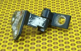 Петля двери передняя верхняя Volkswagen Passat 2013 3C0831402D B7 CDAB, передняя правая