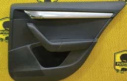 Обшивка двери Skoda Octavia 2014 5E5867212 A7 CJSA, задняя правая