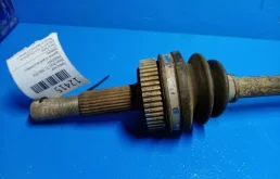 Привод задний левый для Nissan X-Trail 2013 года на фотографиях