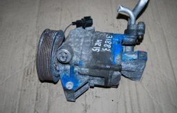 Компрессор кондиционера Nissan Tiida 2004-2012 92600ED000 C11 HR15DE