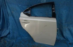 ДВЕРЬ Lexus IS 2005-2008 6700353040 2 4GR-FSE, задняя правая