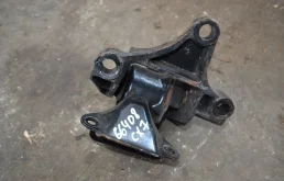 Подушка двигателя Mazda CX-7 2006-2009 L23439070B 1 L3-VDT, передняя левая