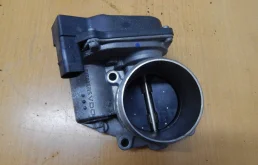ЗАСЛОНКА ДРОССЕЛЬНАЯ Audi A4 2004-2009 06F133062Q B7 BGB