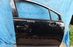 ДВЕРЬ Peugeot 3008 2009-2013 9004AV 1 5F02(EP6CDT), передняя правая