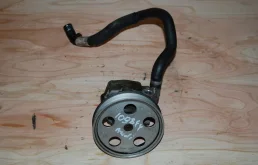 НАСОС ГУР Audi A5 2007-2011 8K0145153F 1 CDNC