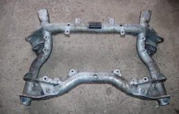 БАЛКА ПЕРЕДНЕЙ ПОДВЕСКИ Mercedes-Benz E-класс 2009-2013 A2046280757 W212 271860, передняя
