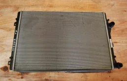 РАДИАТОР ОХЛАЖДЕНИЯ Volkswagen Passat 2005-2010 1K0121251L B6 BZB