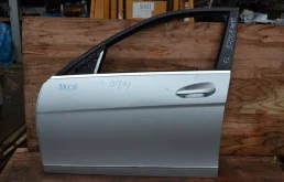 ДВЕРЬ Mercedes-Benz C-класс 2006-2011 A2047205900 W204 271.950, передняя левая