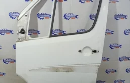 Дверь Mercedes-Benz Sprinter 2012 A9067200005 W906 OM651955, передняя левая