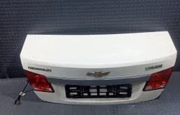 Крышка багажника Chevrolet Cruze 2013 95950847 J300 Z18XER, задняя