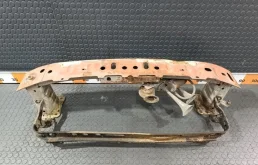 Усилитель бампера Ford Focus 2006 1540638 2 HWDA, передний